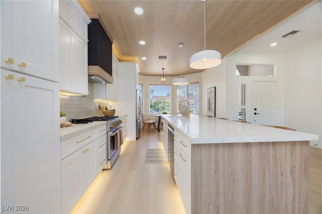 2725 Youngdale Drive, Las Vegas, NV 89134