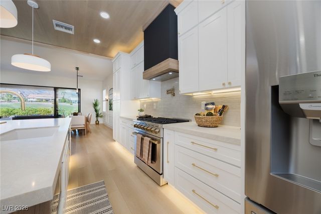 2725 Youngdale Drive, Las Vegas, NV 89134