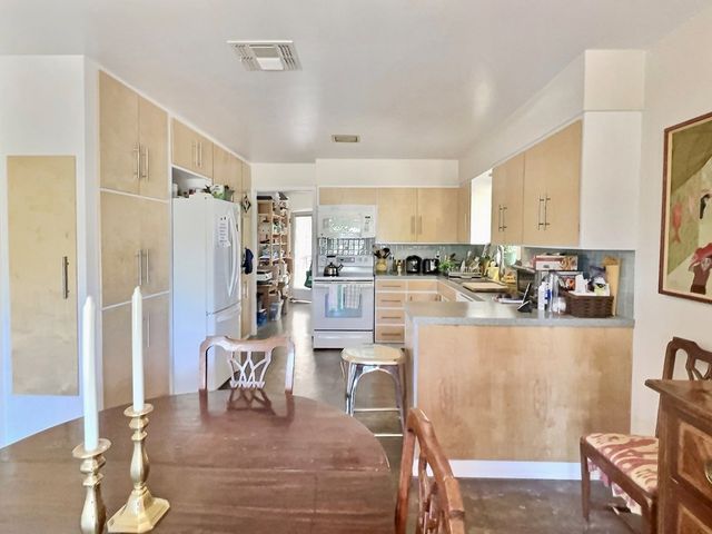 703 W Fourth Street, Marfa, TX 79843