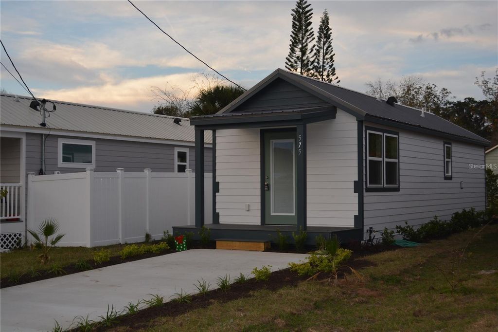 575 2ND STREET, Oviedo, FL 32765