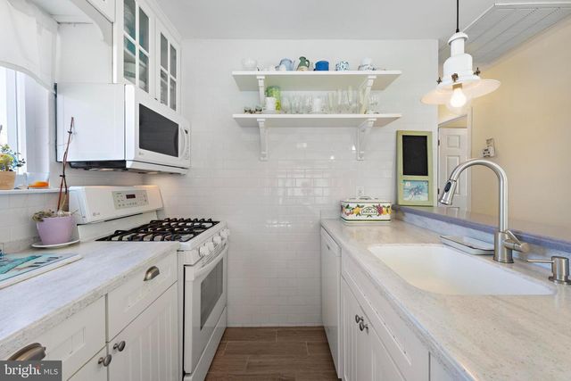125 PETER ROAD, Manahawkin, NJ 08050