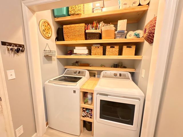 2006 Park Ridge Drive, Urbana, IL 61802