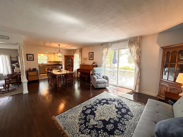 2006 Park Ridge Drive, Urbana, IL 61802