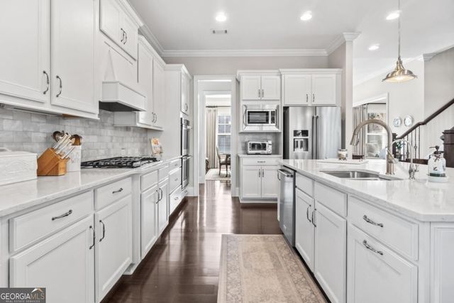 3825 Lakehurst Way, Cumming, GA 30040