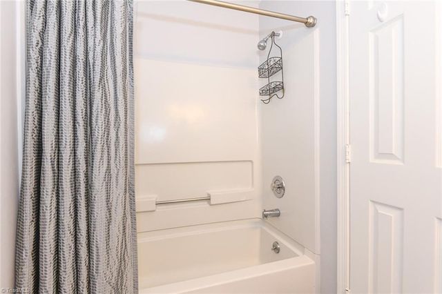 700 Glendale Drive D, Greensboro, NC 27406