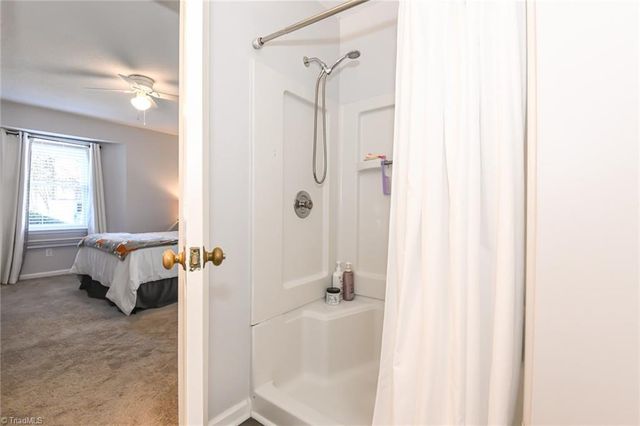 700 Glendale Drive D, Greensboro, NC 27406