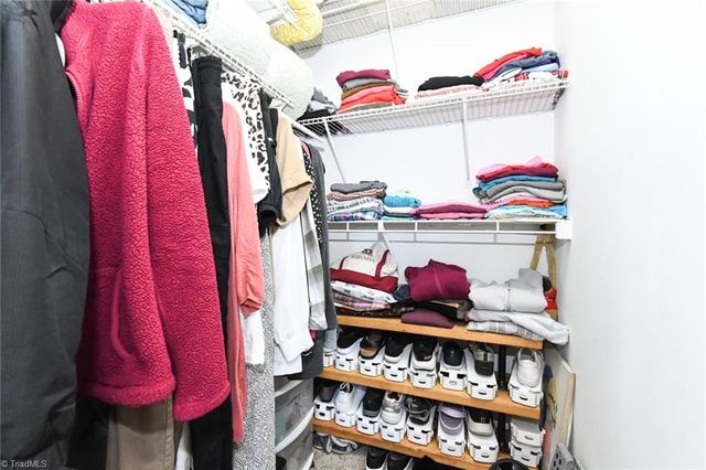 700 Glendale Drive D, Greensboro, NC 27406