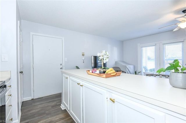 700 Glendale Drive D, Greensboro, NC 27406