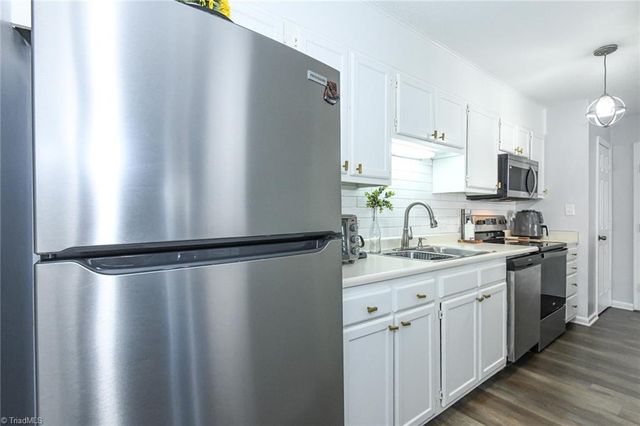 700 Glendale Drive D, Greensboro, NC 27406