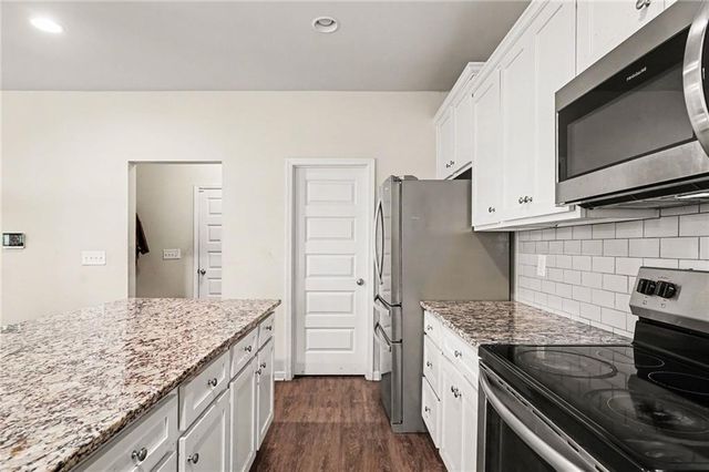 411 Arden Place, Ellenwood, GA 30294