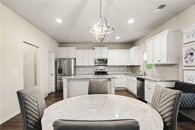 411 Arden Place, Ellenwood, GA 30294