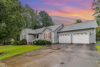 3525 Deer Trace Lane, Clayton, NC 27520