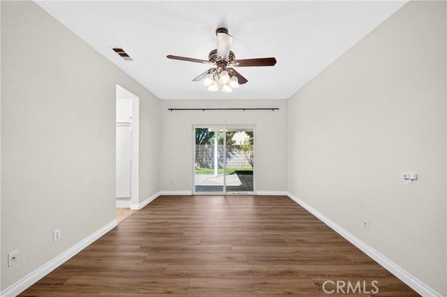 2037 W Avenue H6, Lancaster, CA 93536