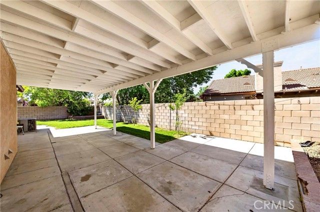2037 W Avenue H6, Lancaster, CA 93536