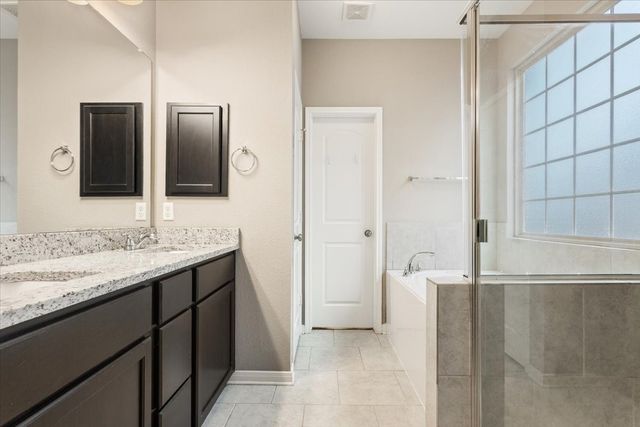 10713 Burnham Dr, Waco, TX 76708