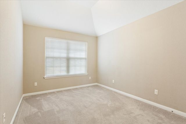 10713 Burnham Dr, Waco, TX 76708