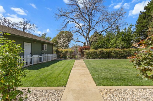 4648 Dandelion Drive, Redding, CA 96002