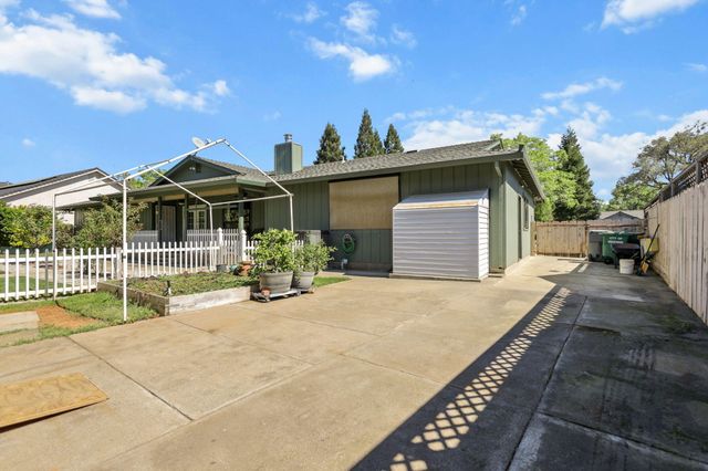 4648 Dandelion Drive, Redding, CA 96002