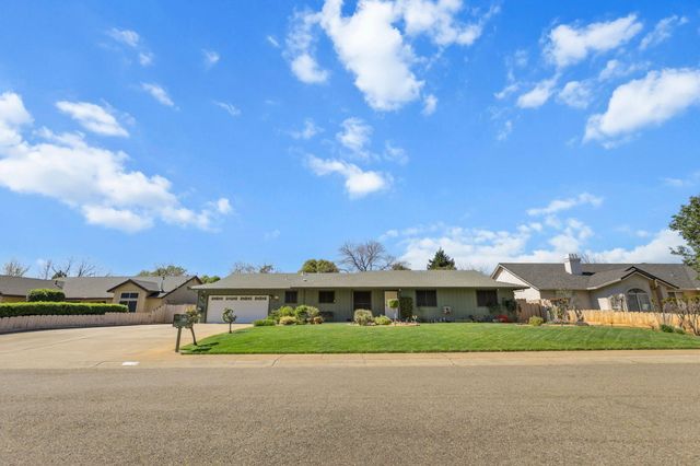 4648 Dandelion Drive, Redding, CA 96002