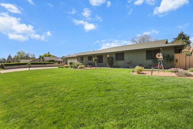 4648 Dandelion Drive, Redding, CA 96002