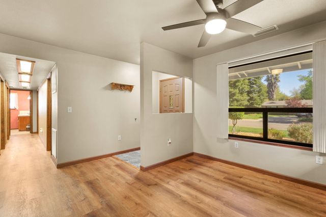 4648 Dandelion Drive, Redding, CA 96002