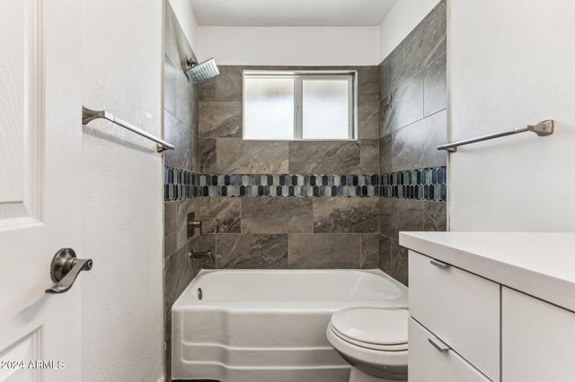 502 E Roanoke Avenue 3, Phoenix, AZ 85004