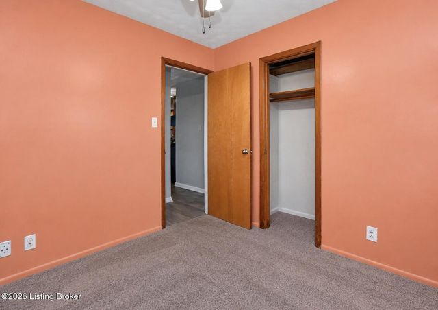 4824 Brenda Dr, Louisville, KY 40219