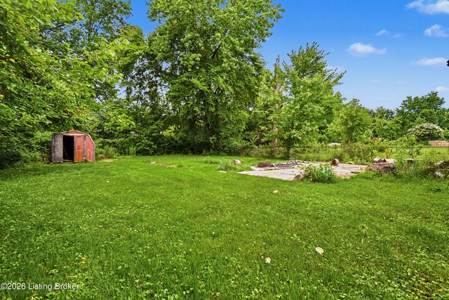 4824 Brenda Dr, Louisville, KY 40219