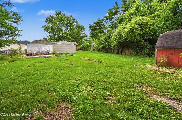 4824 Brenda Dr, Louisville, KY 40219