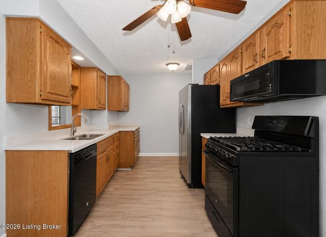 4824 Brenda Dr, Louisville, KY 40219