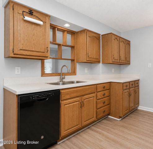 4824 Brenda Dr, Louisville, KY 40219