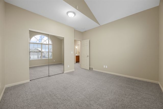 2424 Radcliffe Drive SW, Cedar Rapids, IA 52404