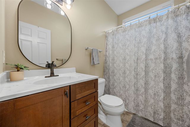 2424 Radcliffe Drive SW, Cedar Rapids, IA 52404