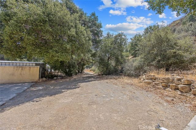 21120 Placerita Canyon Road, Newhall, CA 91321