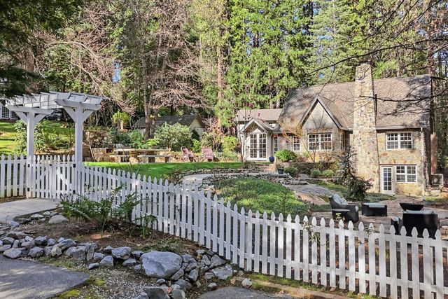 10641 Boulder St, Nevada City, CA 95959