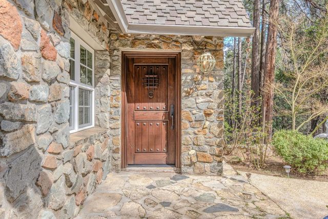 10641 Boulder St, Nevada City, CA 95959