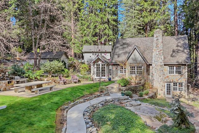 10641 Boulder St, Nevada City, CA 95959