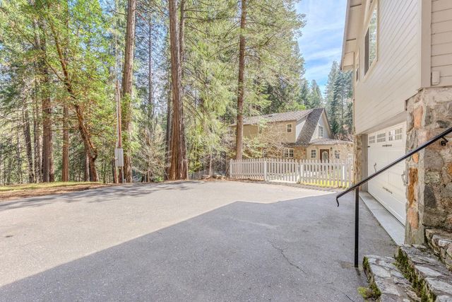 10641 Boulder St, Nevada City, CA 95959