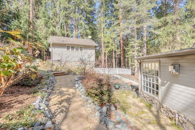 10641 Boulder St, Nevada City, CA 95959