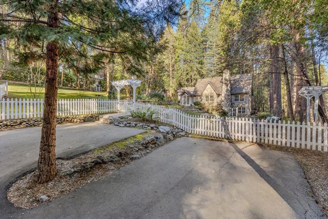 10641 Boulder St, Nevada City, CA 95959