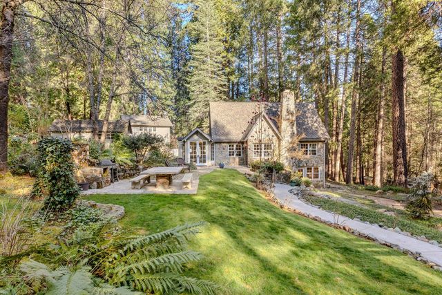 10641 Boulder St, Nevada City, CA 95959