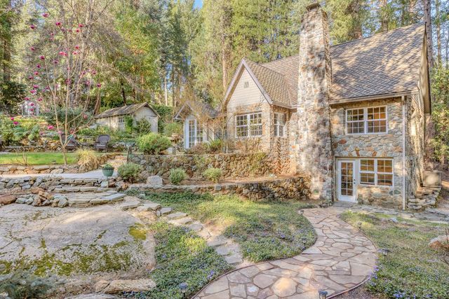 10641 Boulder St, Nevada City, CA 95959