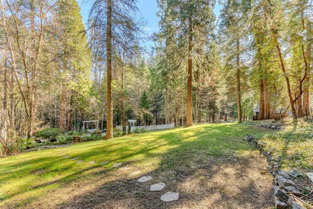 10641 Boulder St, Nevada City, CA 95959