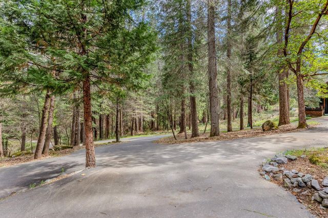 10641 Boulder St, Nevada City, CA 95959