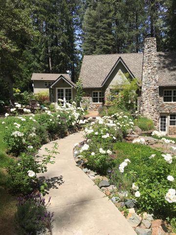 10641 Boulder St, Nevada City, CA 95959