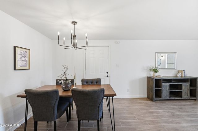 720 E DOBBINS Road, Phoenix, AZ 85042