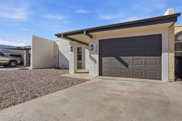 720 E DOBBINS Road, Phoenix, AZ 85042