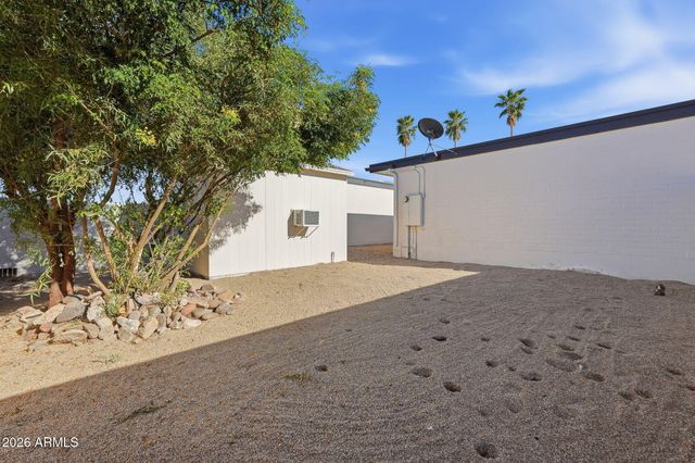 720 E DOBBINS Road, Phoenix, AZ 85042