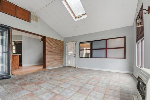 363 Hidden Valley Road, Highland Heights, KY 41076