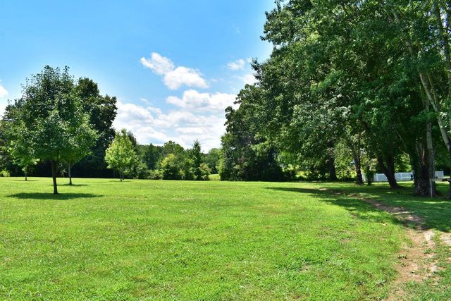 5858 Wolf Creek Road, Spring City, TN 37381